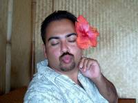 dave wearing flower 